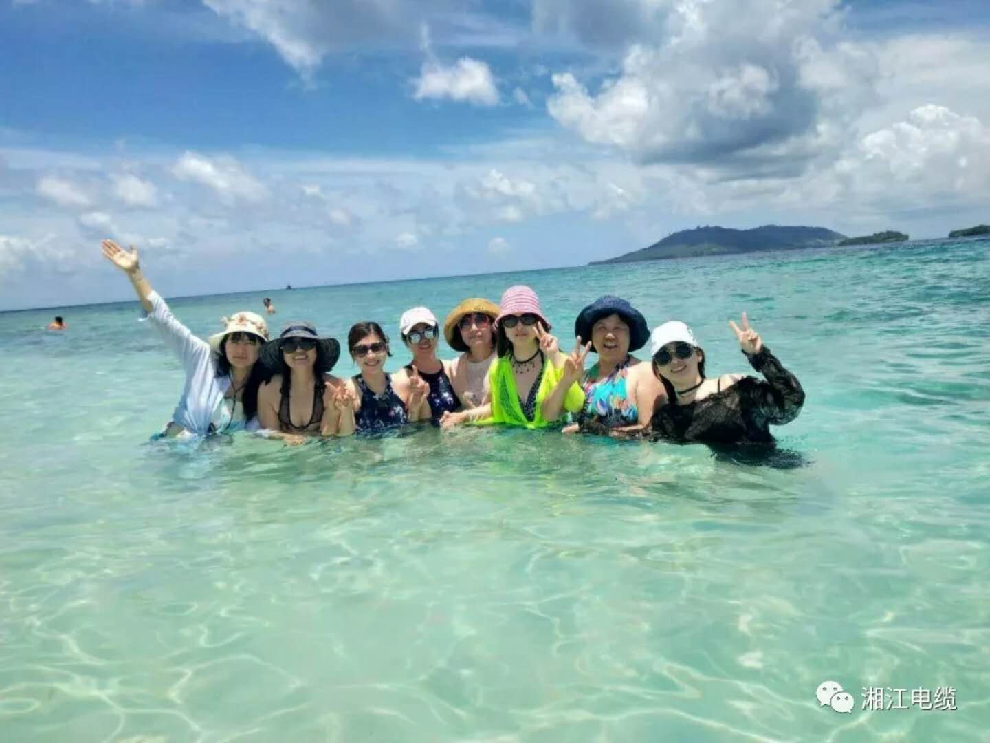 湘江電纜2018經(jīng)銷商會(huì)議在印尼美娜多勝利召開(kāi)
