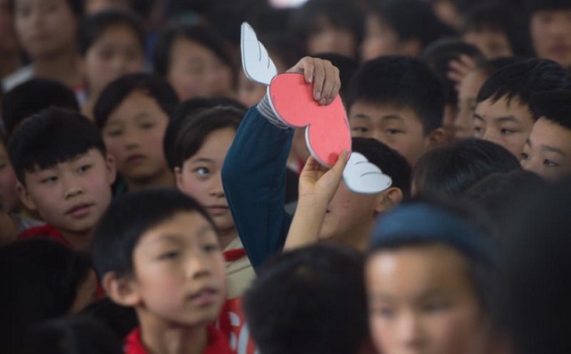 “六一微心愿，愛(ài)心暖童心”湘江電纜攜手村長(zhǎng)李銳愛(ài)心傳遞 點(diǎn)亮未來(lái)