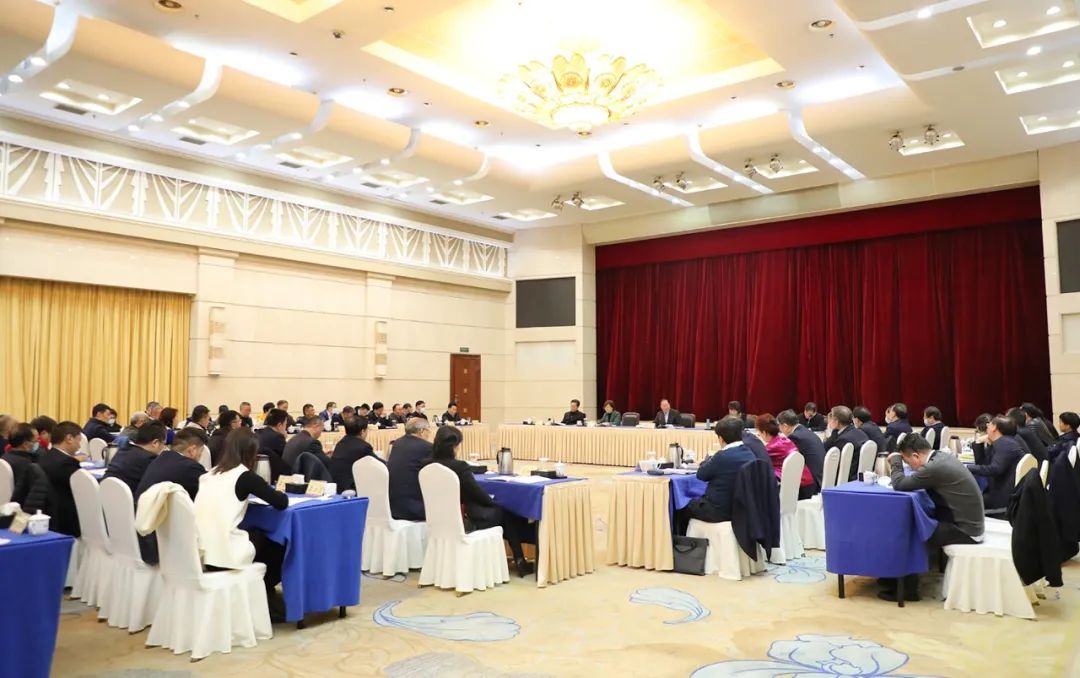 毛偉明省長出席全省民營企業(yè)家座談會，湘江電纜董事長侯少斌應(yīng)邀參加