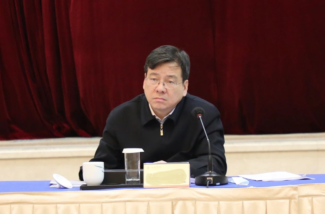 毛偉明省長出席全省民營企業(yè)家座談會，湘江電纜董事長侯少斌應(yīng)邀參加